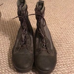 Men’s Nike Jungle Boots! Only worn Once!
